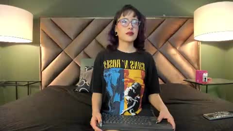  Rachel  online show from 07/07/26, 09:19