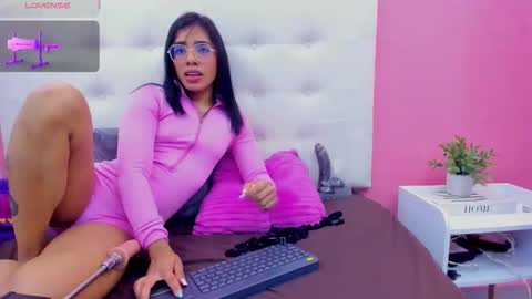 Snapshot of rachel_donnelly chatting on 09/09/25, 04:45 Rachel Donnelly online show from 09/09/25, 04:45