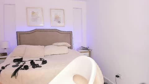 RACHEL ES online show from 04/07/26, 10:26