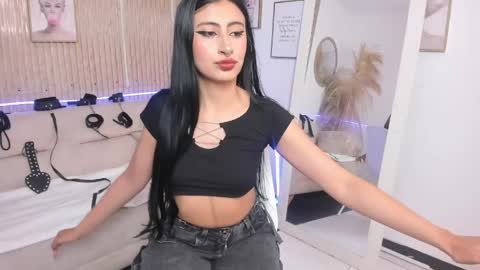 RACHEL ES online show from 05/03/26, 07:47