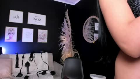 RACHEL ES online show from 05/30/26, 05:26