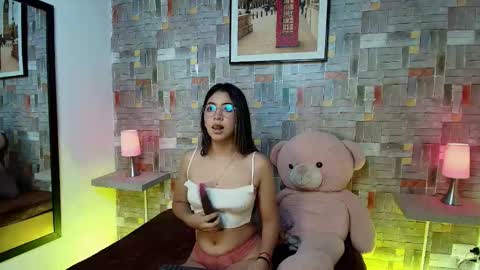 Rachel online show from 10/26/25, 01:39