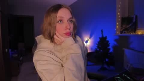 Snapshot of rachel_passion chatting on 12/14/24, 04:23 Diana online show from 12/14/24, 04:23