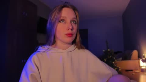 Snapshot of rachel_passion chatting on 12/27/24, 05:05 Diana online show from 12/27/24, 05:05