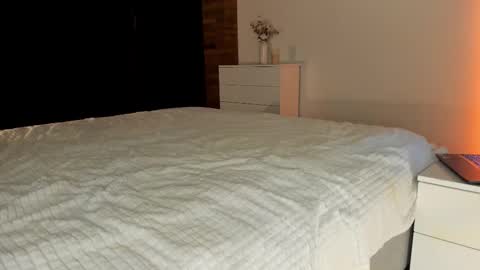 Sherryl online show from 11/03/25, 06:31