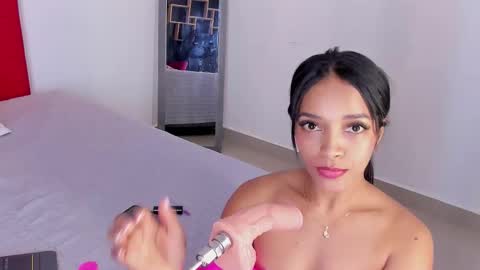  DALIANA  online show from 10/25/25, 08:58