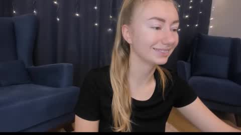 Snapshot of rachel_rut chatting on 12/20/25, 04:52 Rachel online show from 12/20/25, 04:52