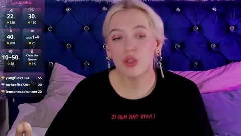 Snapshot of rachelcart chatting on 12/20/24, 07:55 RachelCart online show from 12/20/24, 07:55