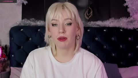 Snapshot of rachelcart chatting on 01/15/25, 07:05 RachelCart online show from 01/15/25, 07:05