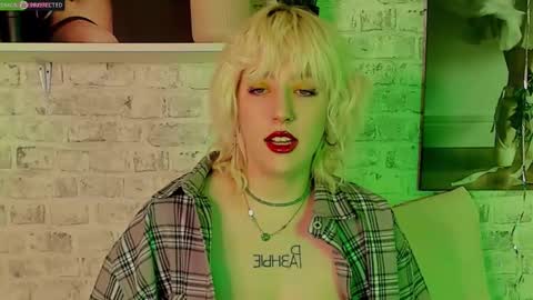 Snapshot of rachelcart chatting on 03/01/25, 04:15 RachelCart online show from 03/01/25, 04:15