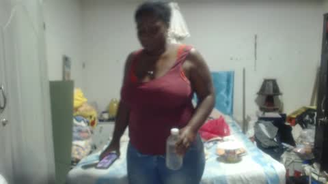 Snapshot of rachelexoticgirl chatting on 05/24/26, 02:27 rachelexoticgirl online show from 05/24/26, 02:27