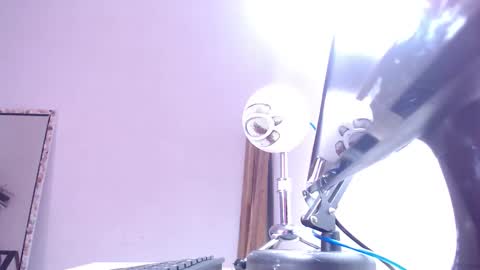 Snapshot of rachell_420 chatting on 11/25/25, 06:08 rachell_420 online show from 11/25/25, 06:08