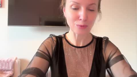 Rachel online show from 03/05/25, 01:39