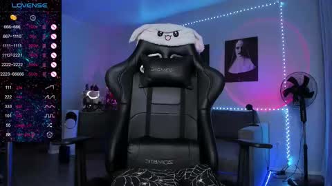  Miko Pleasee help me get 100 likes online show from 10/03/25, 10:12