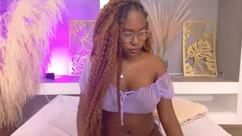 Snapshot of rachelstonne__ chatting on 12/22/25, 12:57 Rachel online show from 12/22/25, 12:57