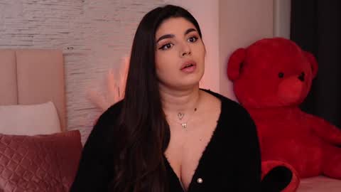 RachelSwaan online show from 12/17/24, 10:12