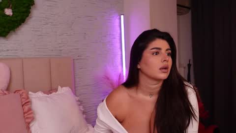 RachelSwaan online show from 10/08/25, 07:39