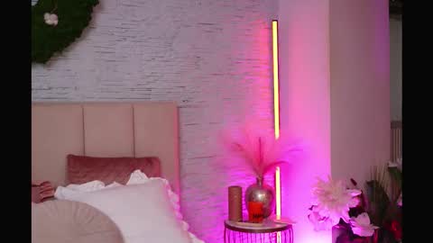 RachelSwaan online show from 02/02/26, 07:29