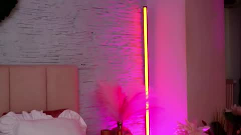 RachelSwaan online show from 02/10/26, 07:23