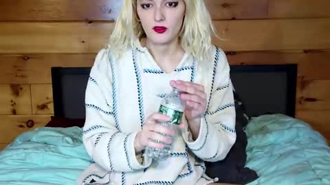 Rachel Price online show from 01/16/25, 07:41