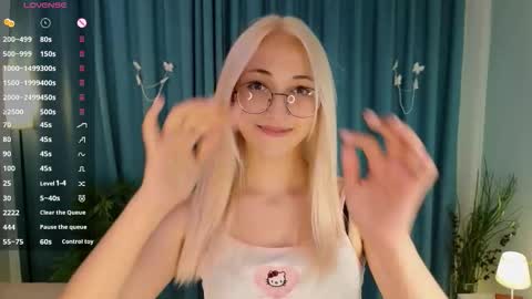 Karina online show from 09/14/25, 09:14