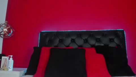 radiant_sapphire online show from 12/07/24, 02:46