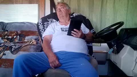 Radioman for fun online show from 05/06/26, 02:55