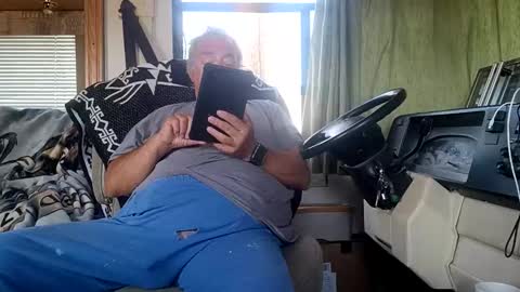 Radioman for fun online show from 06/09/26, 02:17