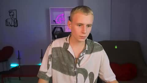 rafael online show from 11/18/25, 03:16