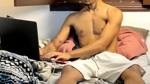 rafael online show from 10/25/25, 05:08