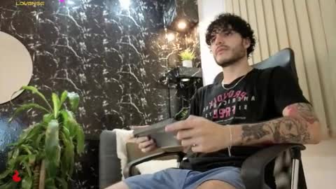 R A F A E L online show from 02/01/26, 11:47