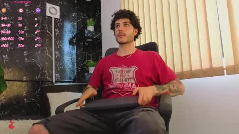 R A F A E L online show from 04/14/26, 09:21