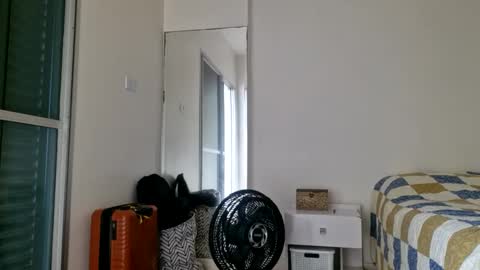 Snapshot of rafinha666 chatting on 01/04/25, 02:04 RafinhaC2C online show from 01/04/25, 02:04