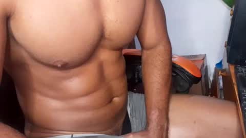 Snapshot of ragnar586 chatting on 12/04/24, 07:01 Ragnar69 online show from 12/04/24, 07:01