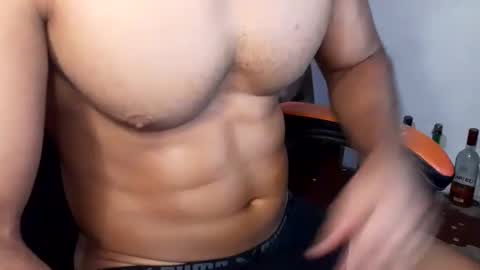 Snapshot of ragnar586 chatting on 02/21/25, 07:32 Ragnar69 online show from 02/21/25, 07:32