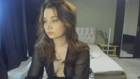 Sofie online show from 05/25/26, 08:31