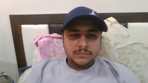 Snapshot of rahuldave007 chatting on 12/21/24, 07:03 Dave online show from 12/21/24, 07:03