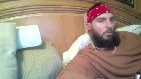 Snapshot of raidersman757 chatting on 12/12/24, 12:05 hitman online show from 12/12/24, 12:05