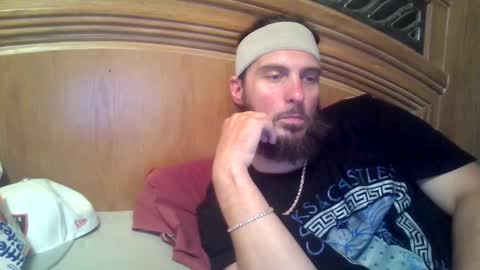 Snapshot of raidersman757 chatting on 10/25/25, 05:37 hitman online show from 10/25/25, 05:37