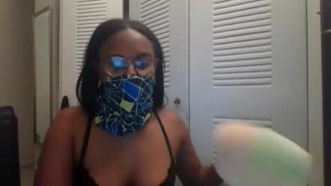 raii8092 online show from 10/23/25, 03:17