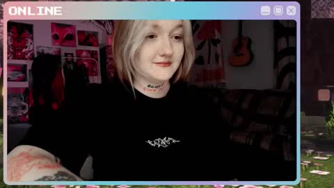 Snapshot of raiingurl chatting on 11/09/25, 08:51 Kate online show from 11/09/25, 08:51