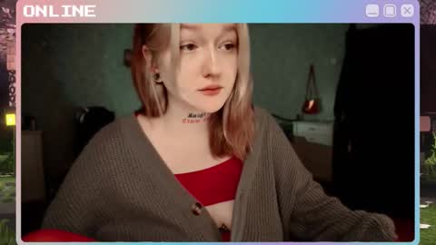 Snapshot of raiingurl chatting on 12/16/25, 07:13 Kate online show from 12/16/25, 07:13