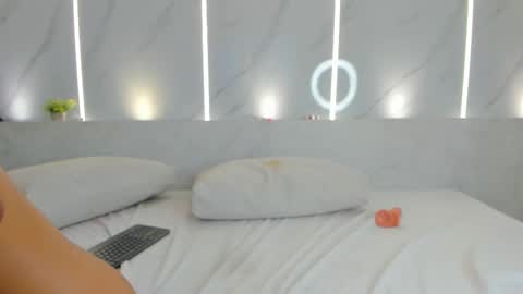 railey_rosse online show from 02/14/25, 01:56