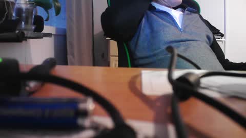 raimond665 online show from 01/27/25, 07:56