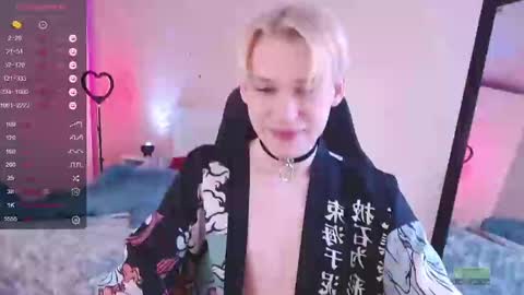 Snapshot of rainbow__salt chatting on 12/26/24, 09:11 Mike online show from 12/26/24, 09:11