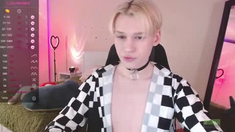 Snapshot of rainbow__salt chatting on 01/02/25, 11:31 Mike online show from 01/02/25, 11:31