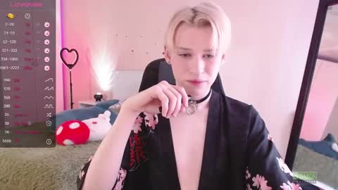 Snapshot of rainbow__salt chatting on 01/05/25, 09:48 Mike online show from 01/05/25, 09:48