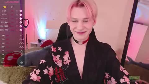 Snapshot of rainbow__salt chatting on 01/17/25, 10:55 Mike online show from 01/17/25, 10:55