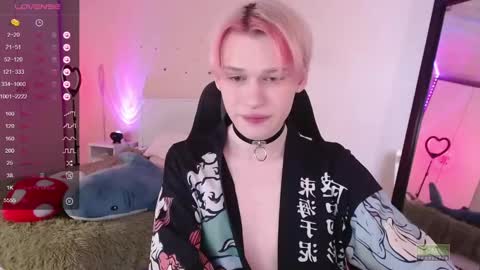 Snapshot of rainbow__salt chatting on 01/18/25, 10:39 Mike online show from 01/18/25, 10:39