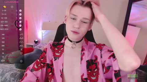 Snapshot of rainbow__salt chatting on 01/31/25, 11:03 Mike online show from 01/31/25, 11:03